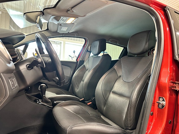 Renault Clio 25 of 30