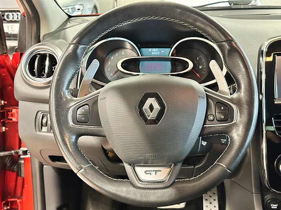Renault Clio 22 of 30