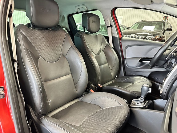 Renault Clio 12 of 30