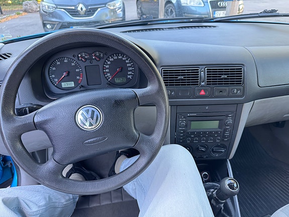 Volkswagen Golf IV 6 of 10