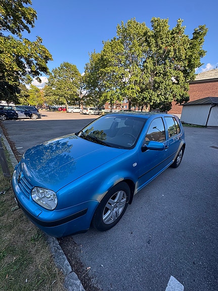 Volkswagen Golf IV 2 of 5
