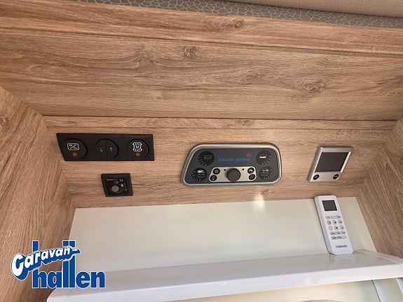 Eura Mobil IL 720 EB 22 of 27