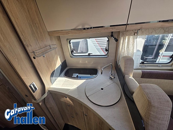 Eura Mobil IL 720 EB 8 of 27