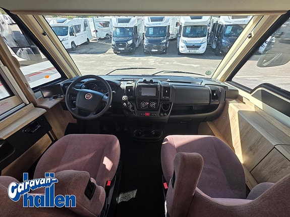 Eura Mobil IL 720 EB 26 of 27