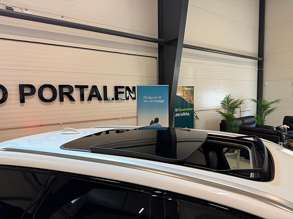 Volvo V90 Cross Country 6 of 17
