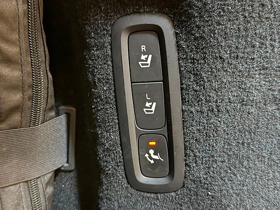 Volvo V90 Cross Country 17 of 17