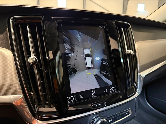 Volvo V90 Cross Country 14 of 17