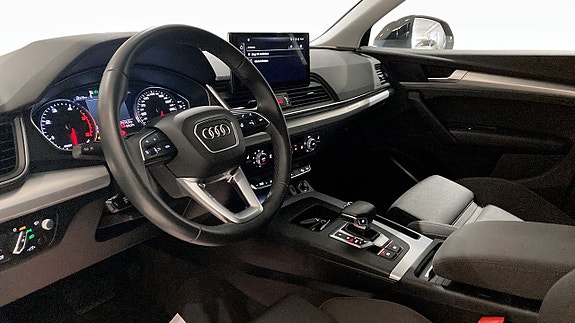 Audi Q5 7 of 12
