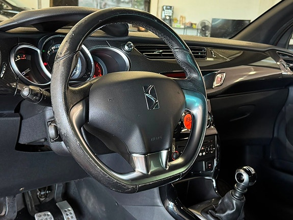 Citroen DS3 6 of 12