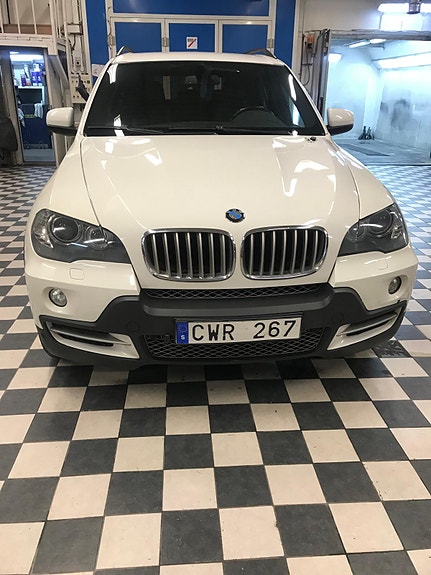 BMW X5 4 of 7