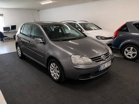 Volkswagen Golf V 3 of 28