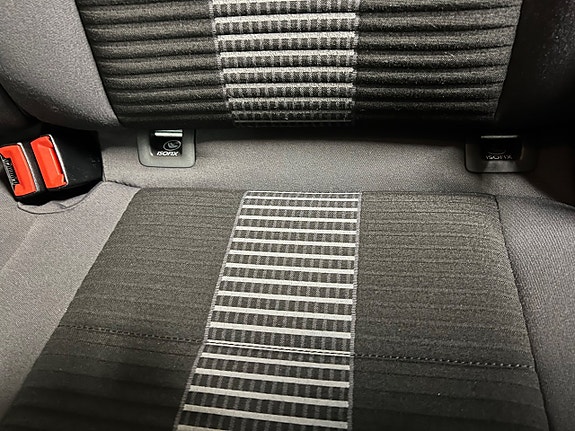 Volkswagen Golf V 19 of 28