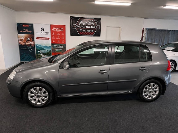 Volkswagen Golf V 8 of 28