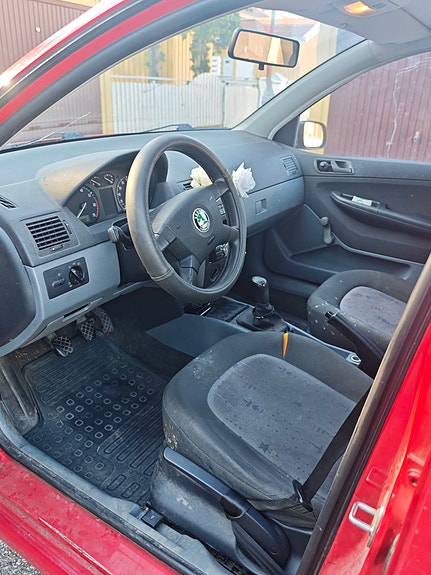 Skoda Fabia 6 of 9