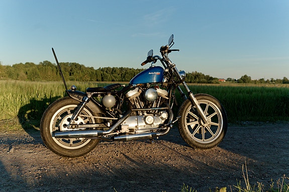 Harley-Davidson Sportster 883 3 of 9