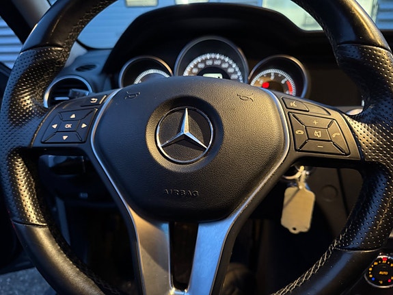 Mercedes-Benz C220 16 of 21