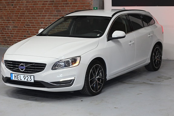 Volvo V60 4 of 5