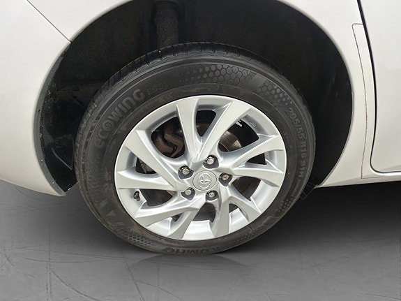 Toyota Auris 30 of 30