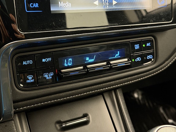 Toyota Auris 23 of 30