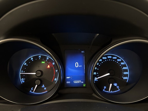Toyota Auris 17 of 30