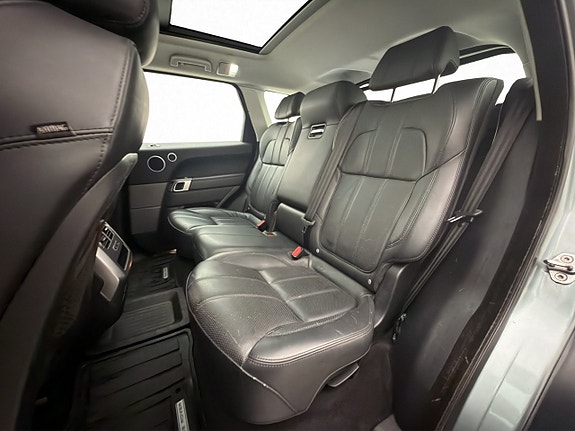 Land Rover Range Rover Sport 29 of 30