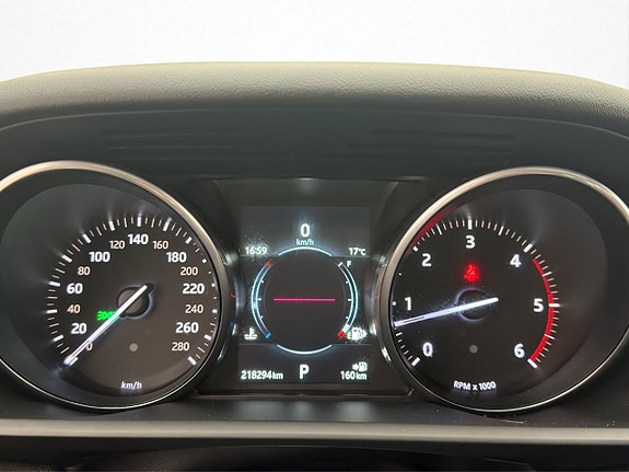 Land Rover Range Rover Sport 19 of 30