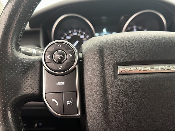 Land Rover Range Rover Sport 18 of 30