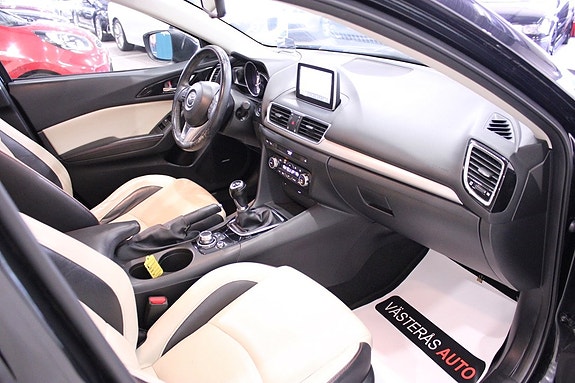 Mazda 3 17 of 30