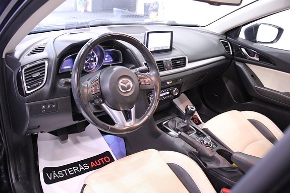 Mazda 3 14 of 30