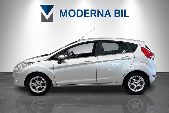 Ford Fiesta 3 of 5