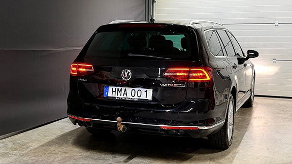 Volkswagen Passat 8 of 21