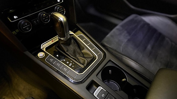 Volkswagen Passat 15 of 21