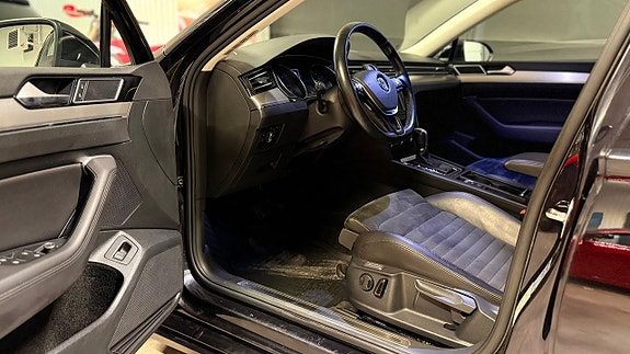 Volkswagen Passat 12 of 21