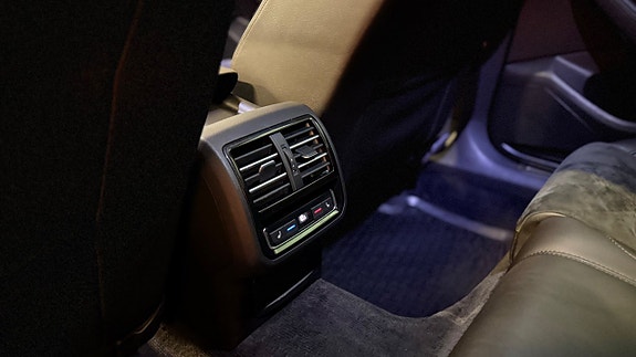Volkswagen Passat 18 of 21