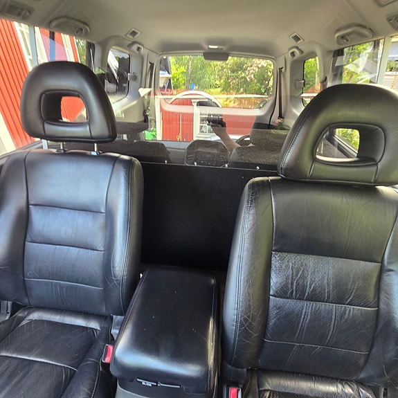 Mitsubishi Pajero 7 of 19