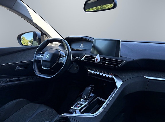 Peugeot 3008 7 of 13