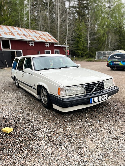 Volvo 940 3 of 8