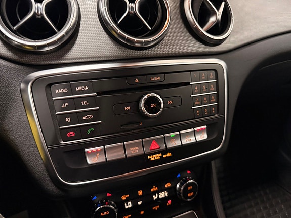 Mercedes-Benz CLA200 d 22 of 26
