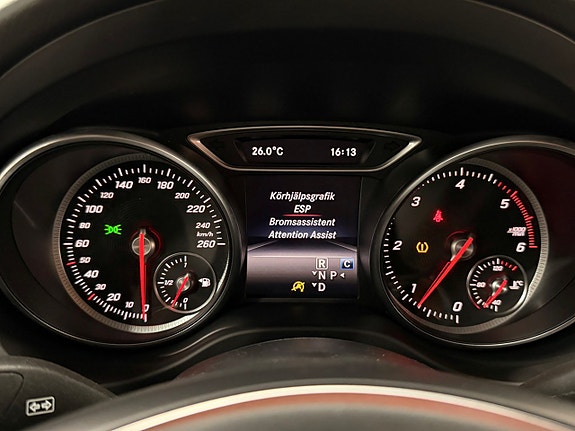Mercedes-Benz CLA200 d 16 of 26