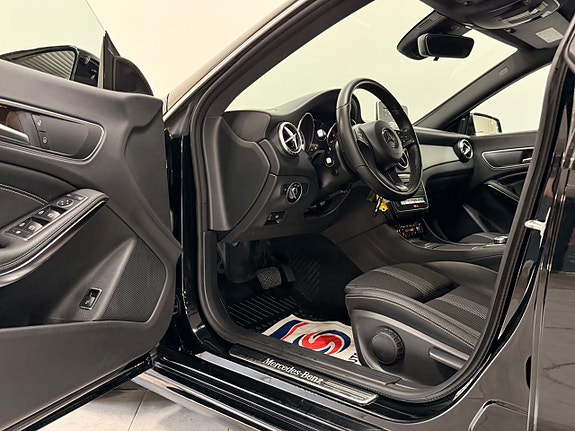 Mercedes-Benz CLA200 d 7 of 26