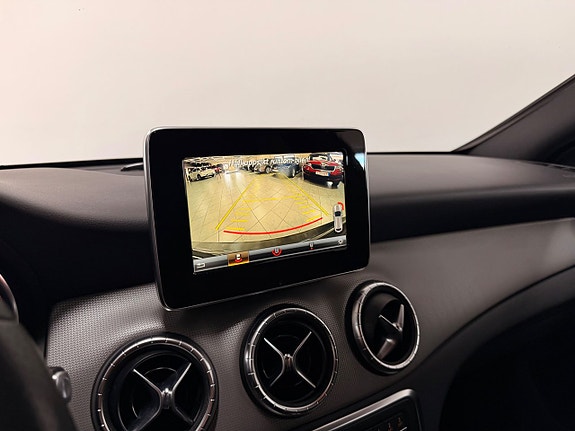 Mercedes-Benz CLA200 d 18 of 26