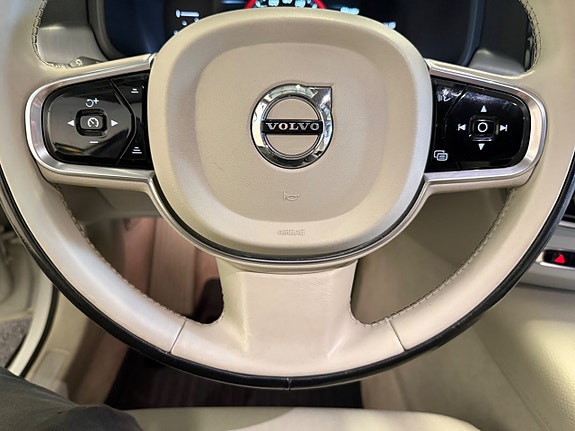 Volvo V90 19 of 23