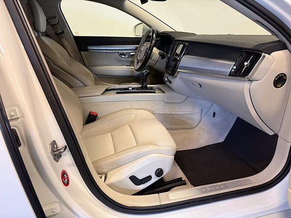 Volvo V90 7 of 23