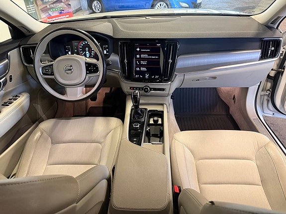 Volvo V90 9 of 23