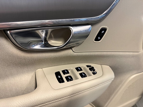 Volvo V90 15 of 23