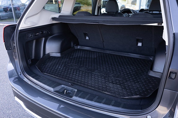 Subaru Forester 8 of 17