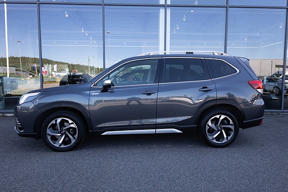 Subaru Forester 4 of 5