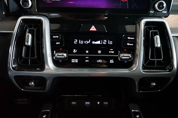Kia Sorento 23 of 30
