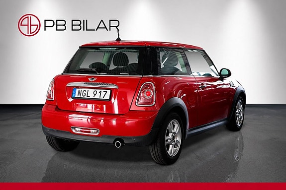 MINI One 7 of 17