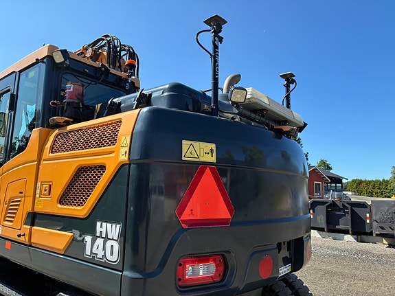 Hyundai Hw 140 2 of 10
